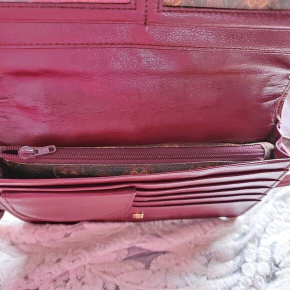 BelleRose vintage leather crossbody - Picture 7 of 10